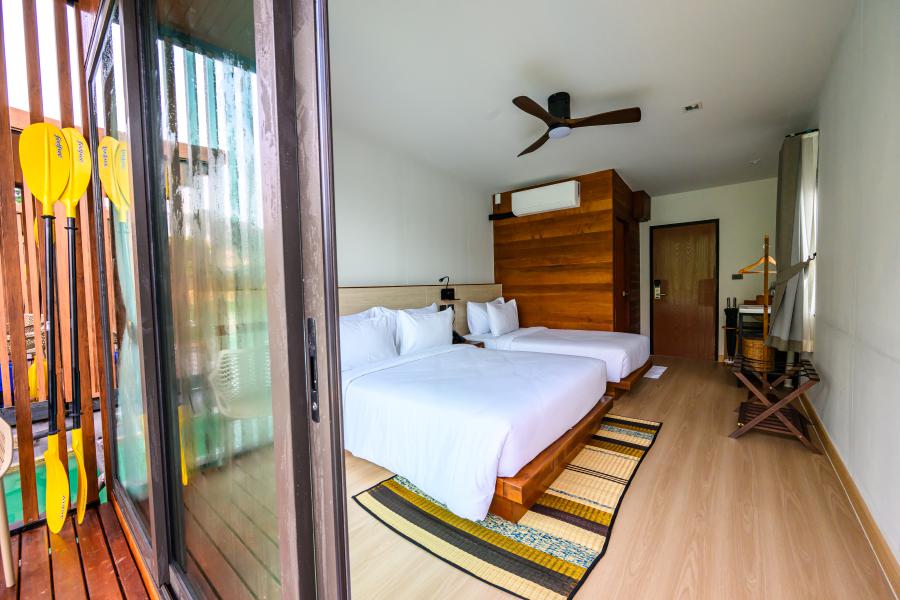 360° Issara Floating Resort - triple deluxe rooms for 3 people