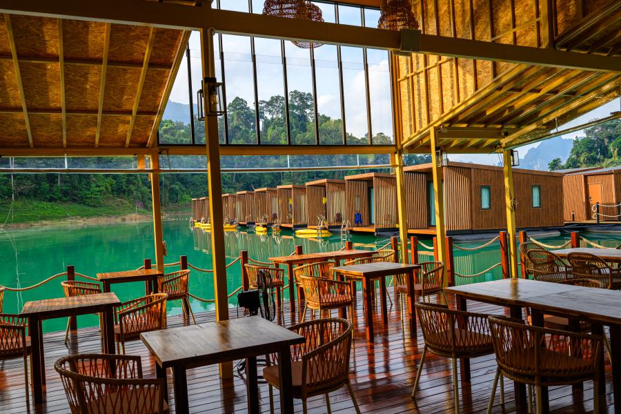 360° Issara Floating Resort - restaurant view