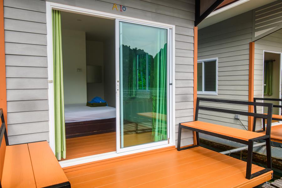 Sai Chon Raft House - small rooms